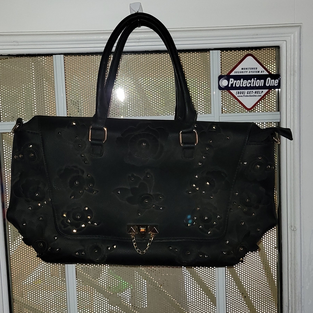 Urban Expressions  Black Floral Handbag With Gold Hardware